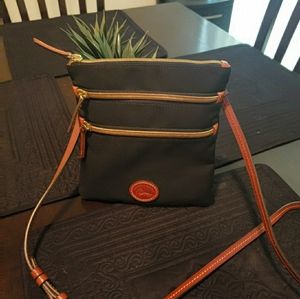 Dooney & Bourke small crossbody, Black Purse.